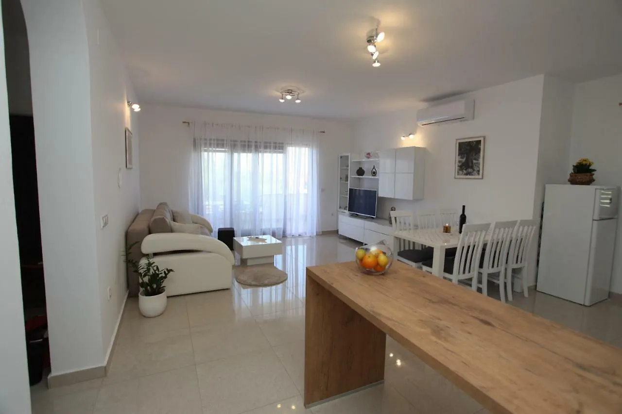 Apartments Kresan Soline Sukosan Croatia
