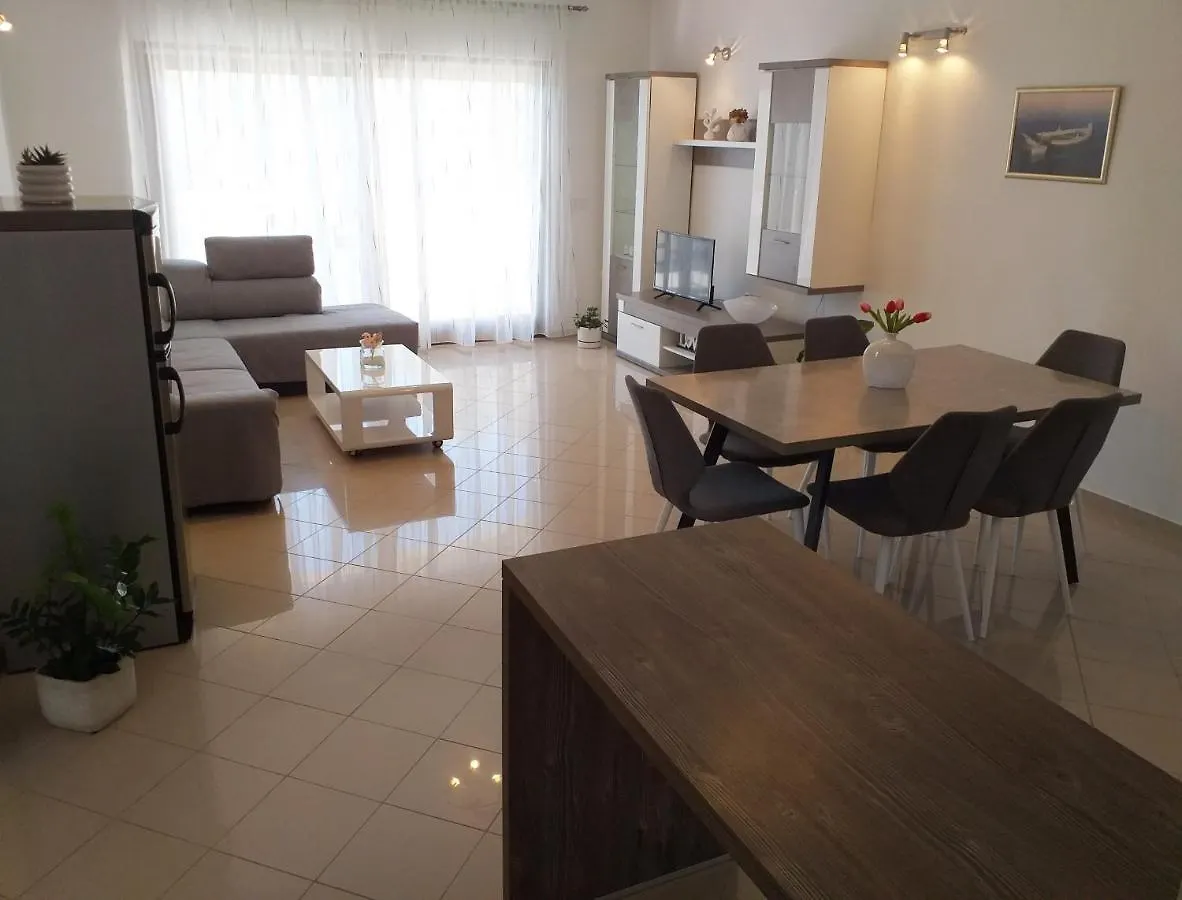 Apartments Kresan Soline Sukošan Croazia